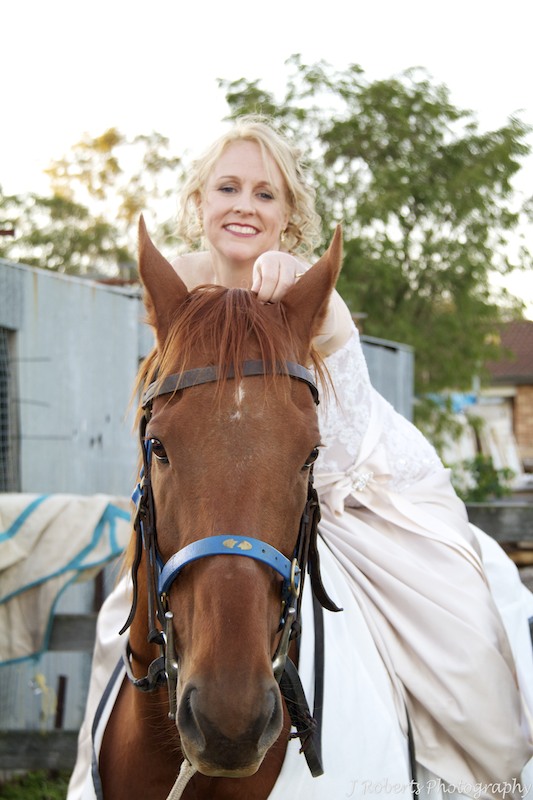 Bride on horse - wedding photography sydney